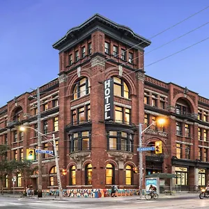 4* Hotel Gladstone House