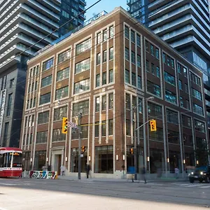 4* ホテル Sutton Place