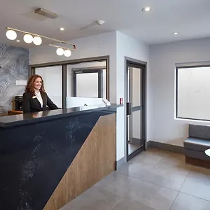 2* Motel Canadas Best Value