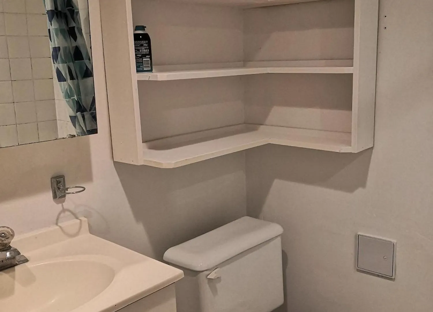 Homestay Midtown Toronto Next To Subway Line 1 Apartment