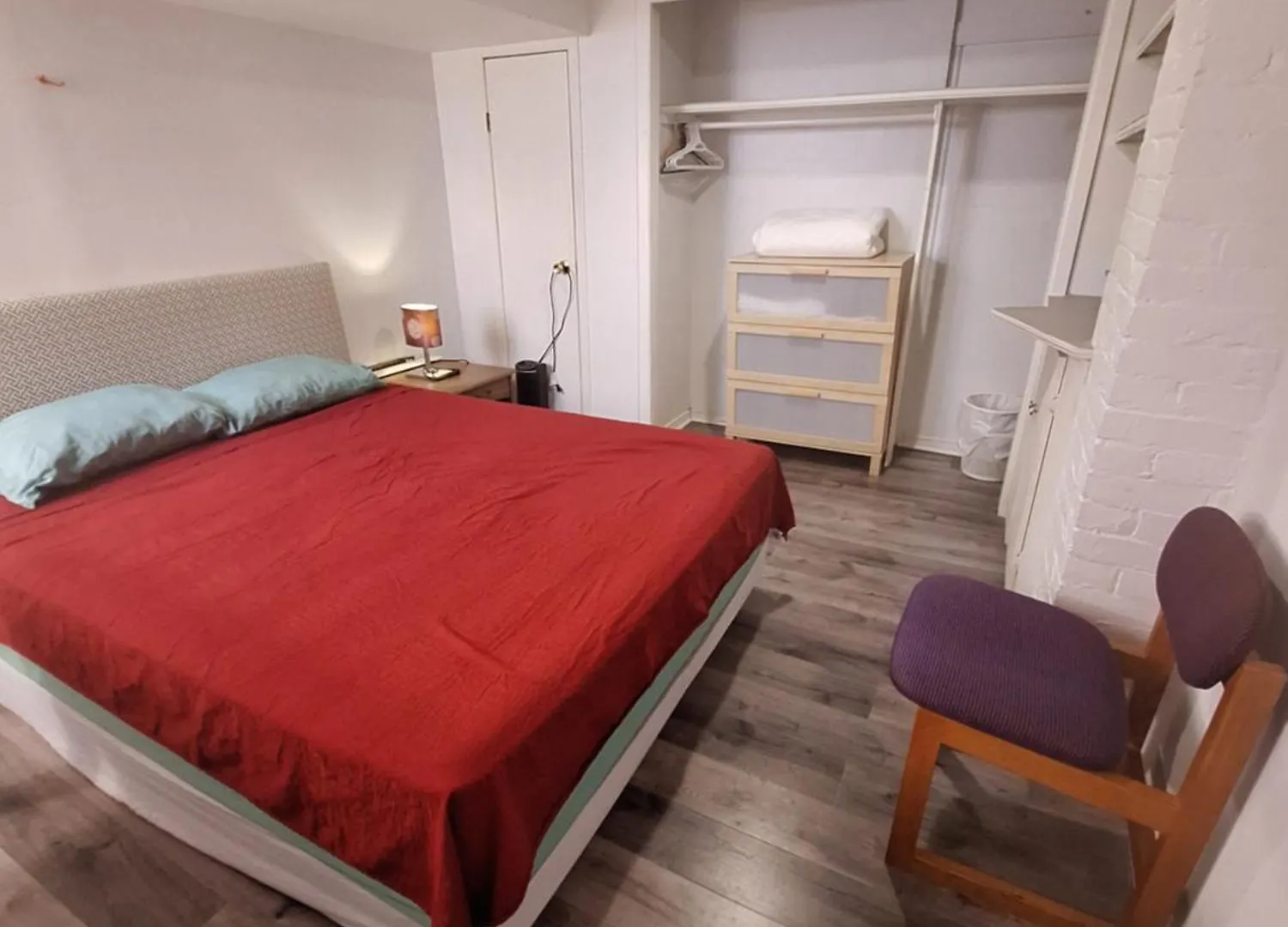 Midtown Toronto Next To Subway Line 1 Apartman Homestay szállás